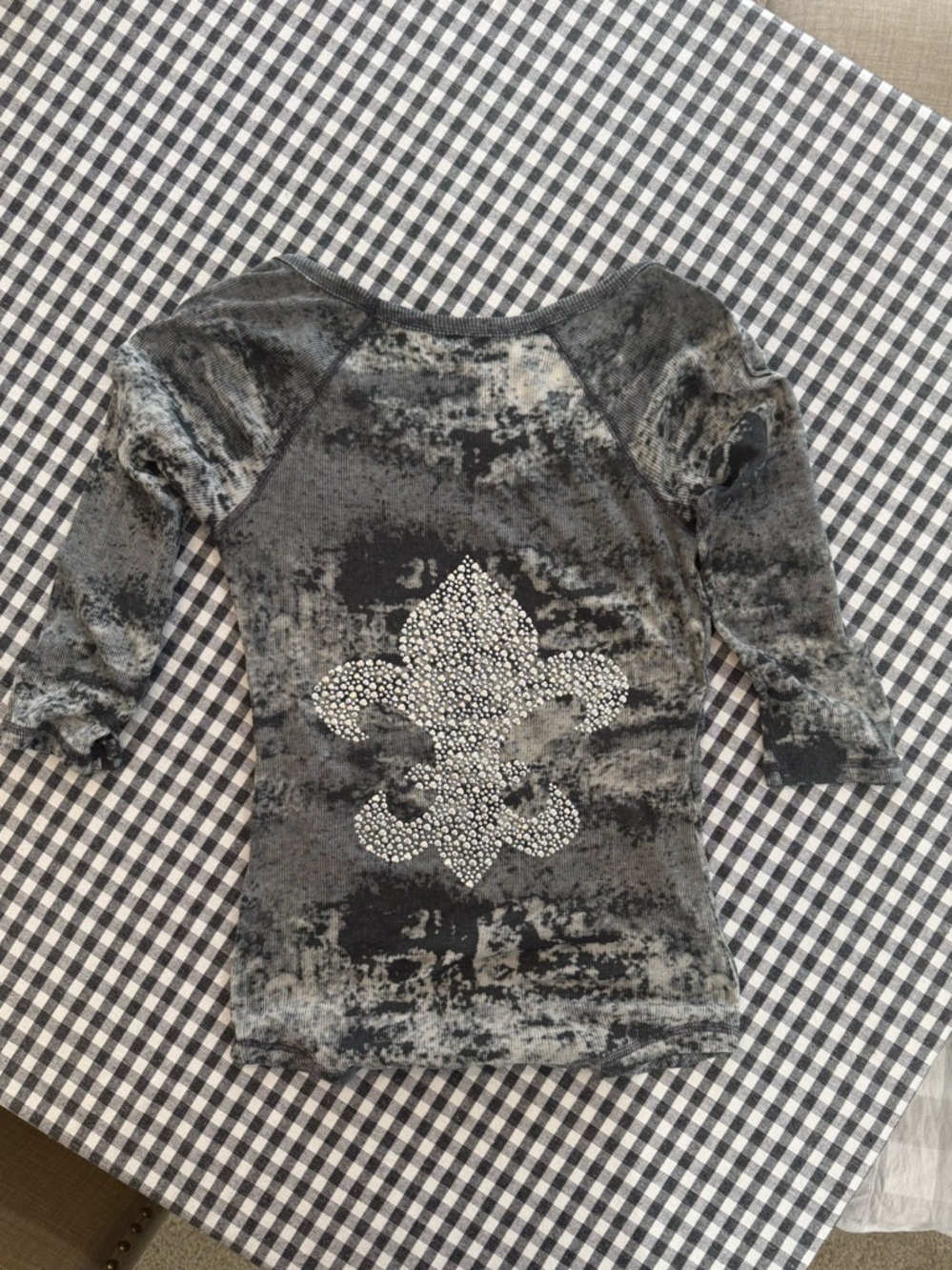 Y2K Vocal Fleur De Lis Rhinestud Ribbed Top Gray Acid Wash Distressed Grunge S